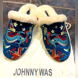 Johnny Was embroidered dragon slippers (brand new)